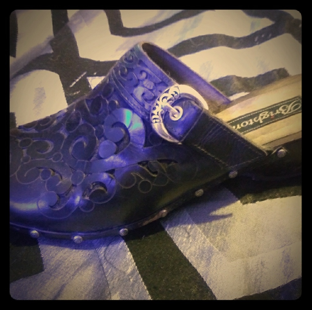 Clogs
